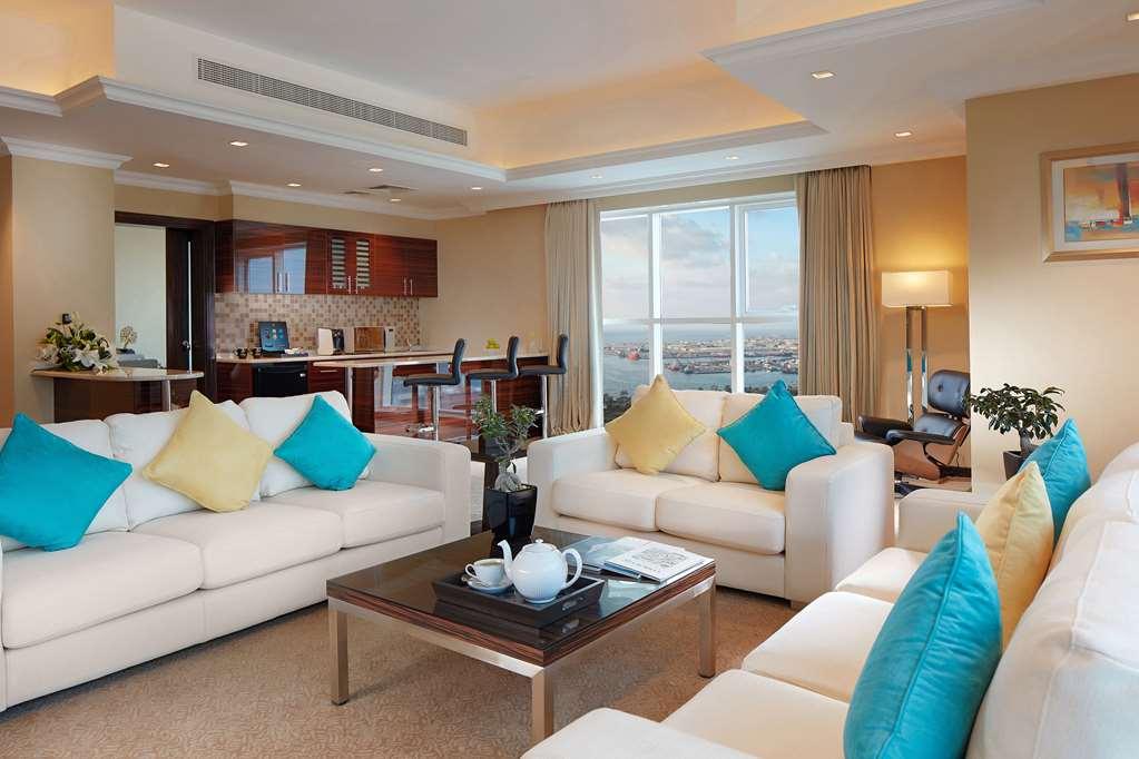 Jannah Burj Al Sarab Hotel